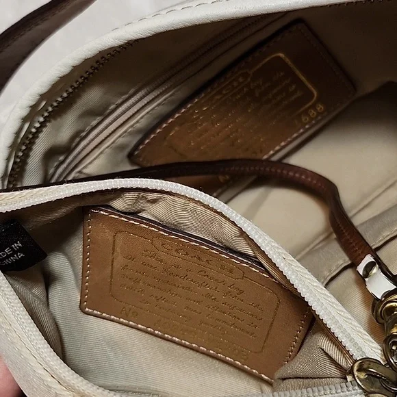 Coach Y2K Soho Brown/Beige Signature Canvas Front Pocket Baguette Bag W/ Wallet - Picture 14 of 16